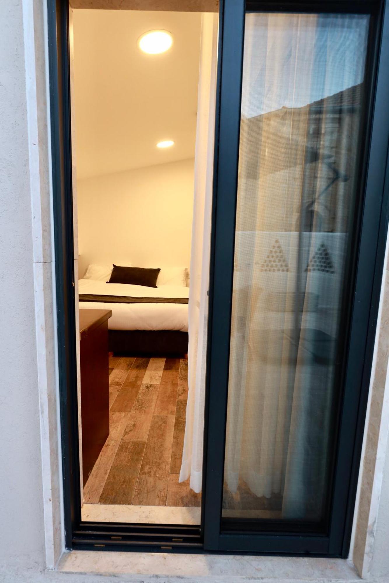 Petrakis Inn Yerusalem Bagian luar foto